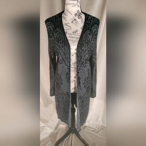 Roz & Ali Open Front Long Sleeve Grey Knit Cardigan w/Black Lace Pattern…
